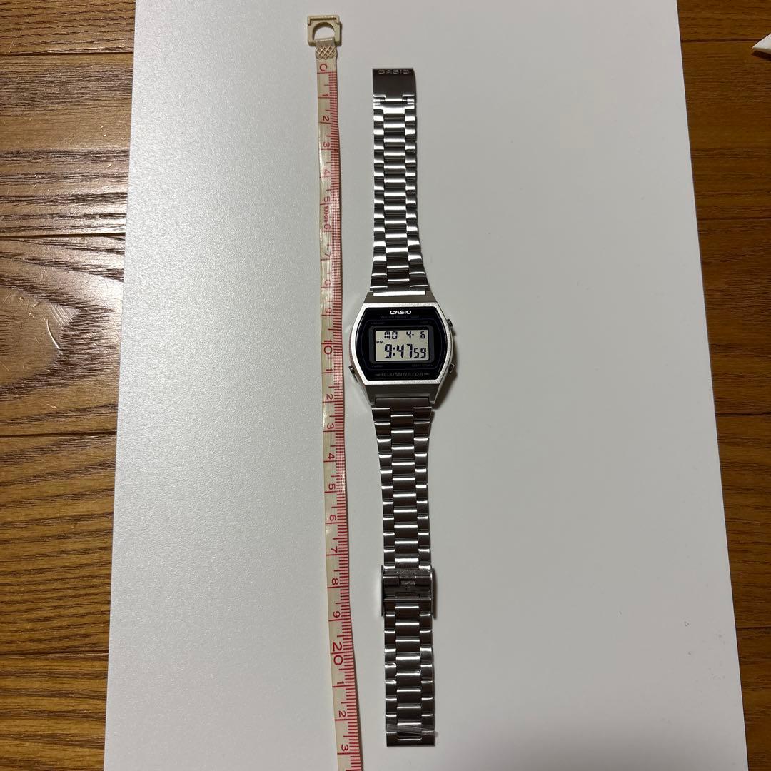 Casio W-202 Digital Watch with Illuminator — Japan Import