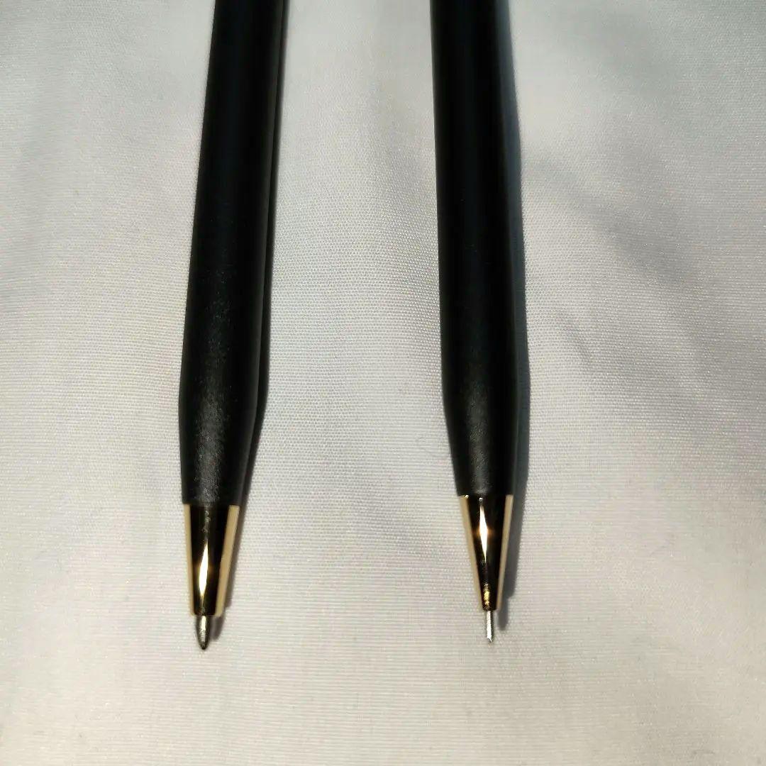 Cross Pen Set with Leather Case Storage Item