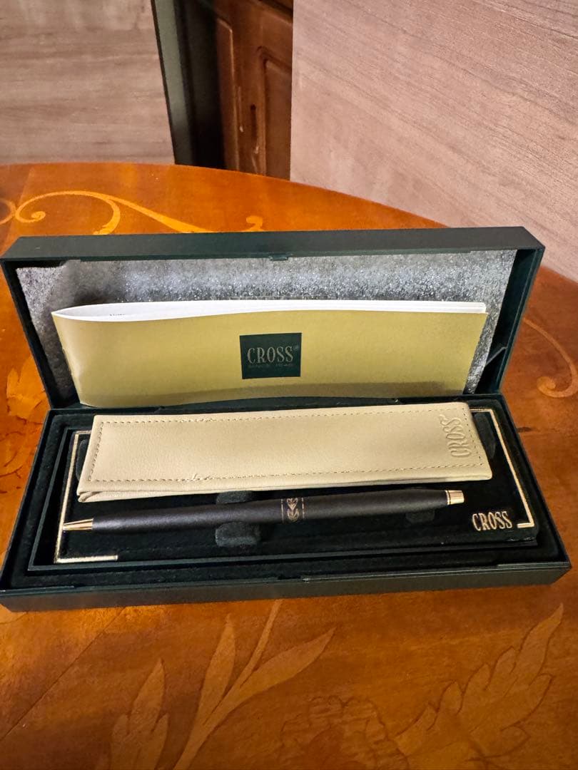 Cross Vintage Ladies Classic 2542 Fountain Pen Elegant Gold Trim Satin Black Finish — Japan Import