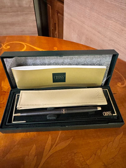 Cross Vintage Ladies Classic 2542 Fountain Pen Elegant Gold Trim Satin Black Finish — Japan Import