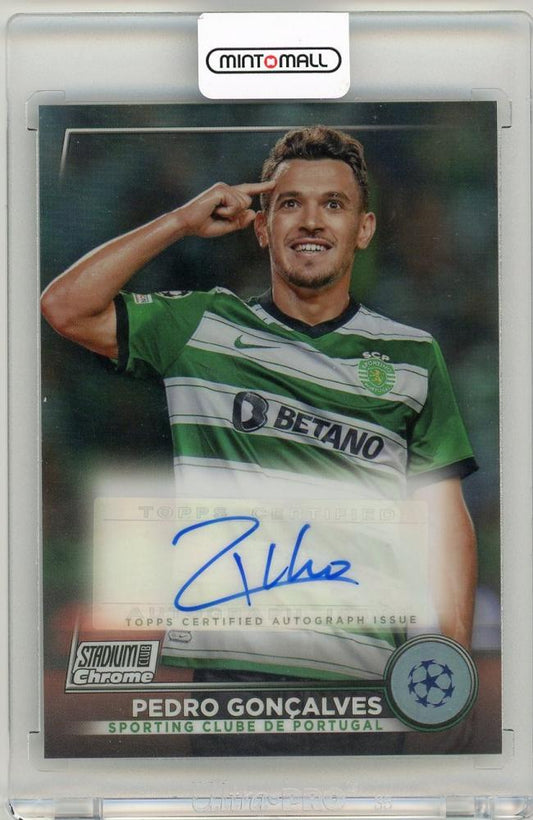 2022-23 Topps Stadium Club Chrome UEFA Pedro Goncalves autograph card from Sporting Clube de Portugal