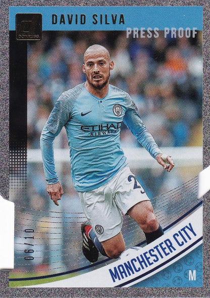 2018-19 Donruss Manchester City David Silva Base Gold Die-Cuts Parallel Card numbered 06 of 10