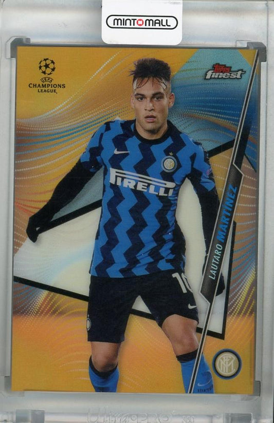 2020-21 Topps Finest UEFA Champions League Lautaro Martinez FC Internazionale Milano Base Orange Parallel card 12 of 25