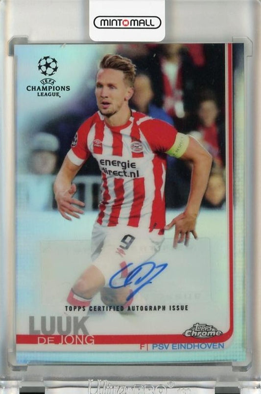2018-19 Topps Chrome UEFA Champions League card featuring Luuk de Jong autograph refractor serial #38