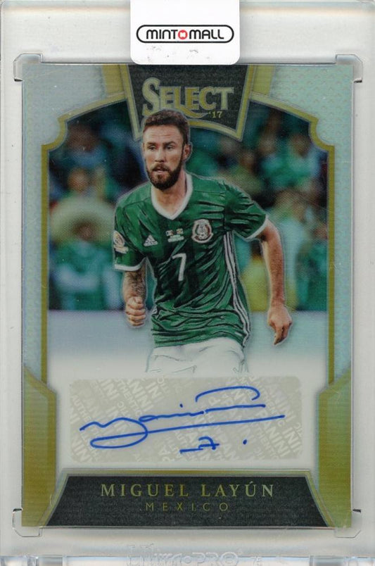 2016-17 PANINI Select Miguel Layun Signatures collectible card serial #31156/199 from Mexico