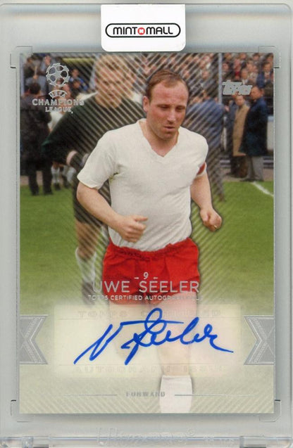 2015-16 Topps UEFA Champions League Showcase Uwe Seeler Autograph trading card with Hamburger SV logo