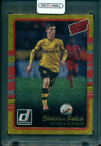 2016-17 PANINI DONRUSS Christian Pulisic Donruss Debuts Gold card from Borussia Dortmund