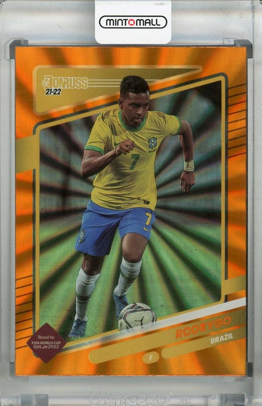 2021-22 Donruss Soccer Road to Qatar Rodrygo Base Holo Orange Laser parallel trading card