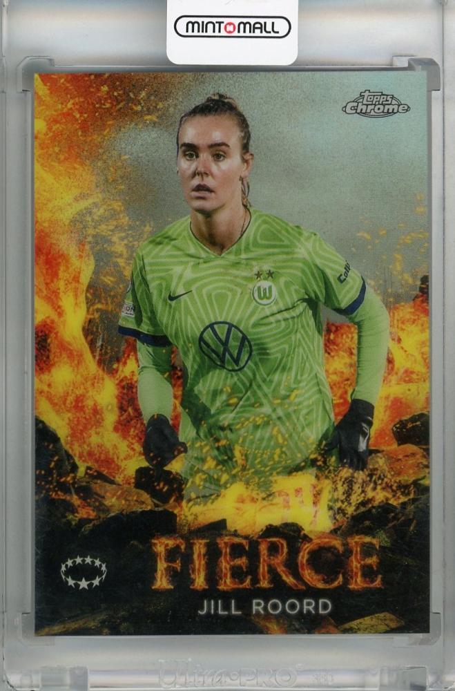 2022-23 Topps Chrome UEFA Womens Champions League Jill Roord Fierce card with minor stain from VfL Wolfsburg