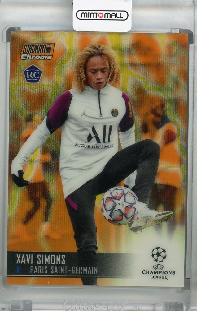 2020-21 Topps Stadium Club Chrome UEFA Champions League Paris Saint-Germain Xavi Simons Base Orange/Yellow Electric Wave Rookie Card