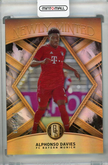 2019-20 Panini Gold Standard FC Bayern Munich Alphonso Davies trading card numbered 137 out of 149