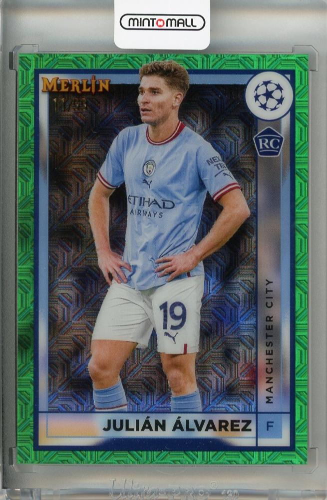 2022-23 TOPPS Merlin UEFA Club Competitions Manchester City Julian Alvarez #94 Green Mojo parallel football card