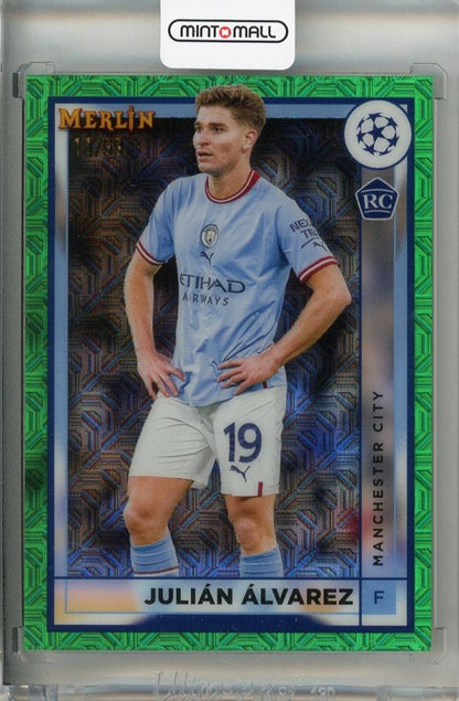 2022-23 TOPPS Merlin UEFA Club Competitions Manchester City Julian Alvarez #94 Green Mojo parallel football card