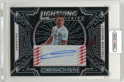 2021-22 Panini Obsidian Lautaro Martinez Lightning Strike Autographs Red Parallels card numbered 3 of 25
