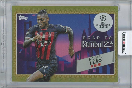2022-23 TOPPS UEFA Club Competitions Road to the Final Gold trading card of RAFAEL LEAO from AC Milan serial number 42/50