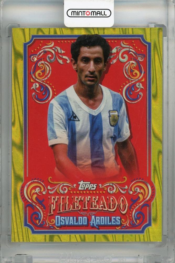 2023 Topps Argentina Osvaldo Ardiles Fileteado Yellow trading card number 058 of 150