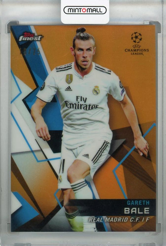 2018-19 Topps Finest UEFA Champions League Gareth Bale Real Madrid CF Base Orange Parallel card 10 of 25