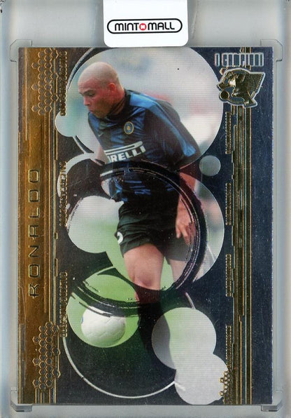 2000 Panini Calcio I Campioni Ronaldo trading card #C4 from FC Inter Milan used condition