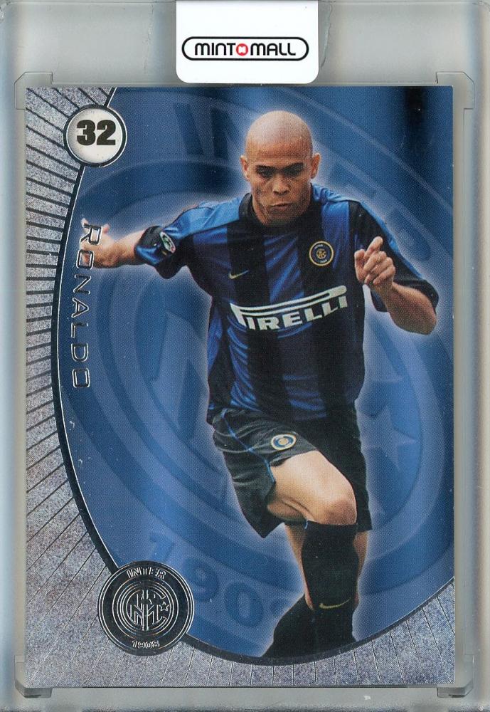 2000 DS INTER Ronaldo #32 trading card from FC Inter Milan featuring Ronaldo in team jersey