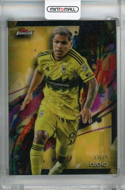 2024 Topps Finest MLS Cucho Common Gold Refractor card numbered 3173/75 for Columbus Crew