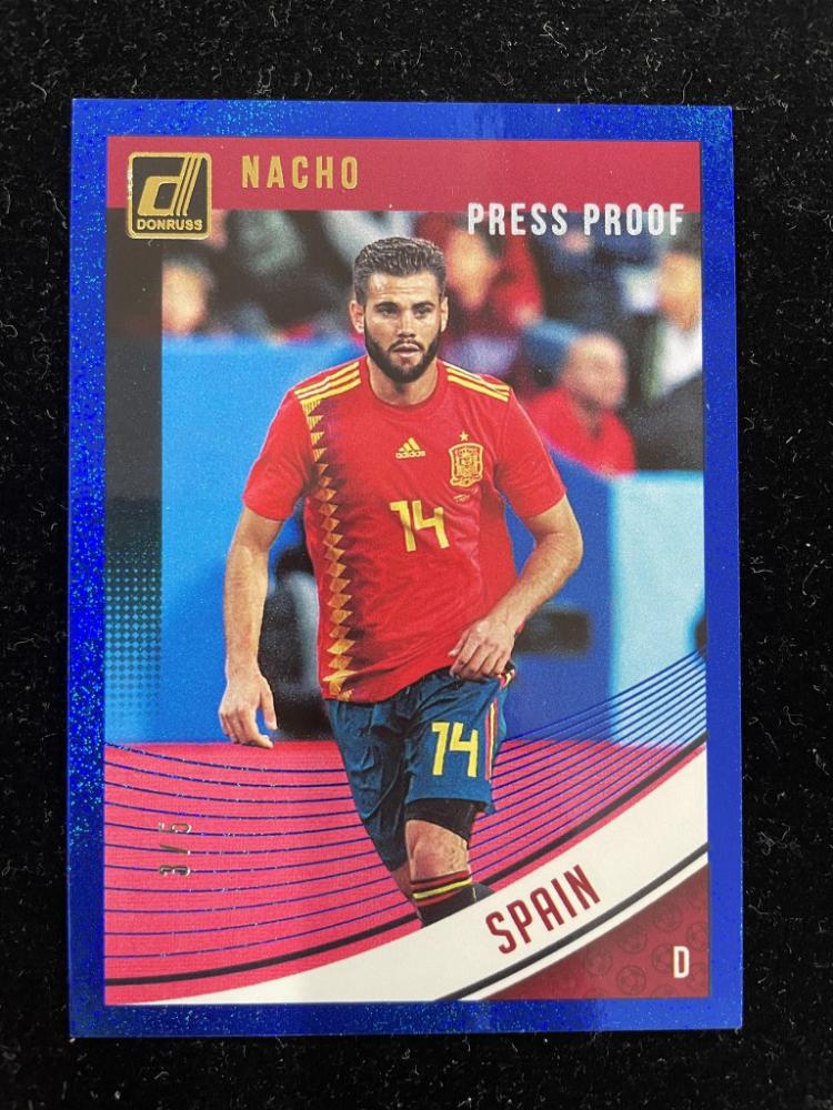 2018-19 Donruss Spain Nacho Base Blue parallel trading card serial number 3 of 5