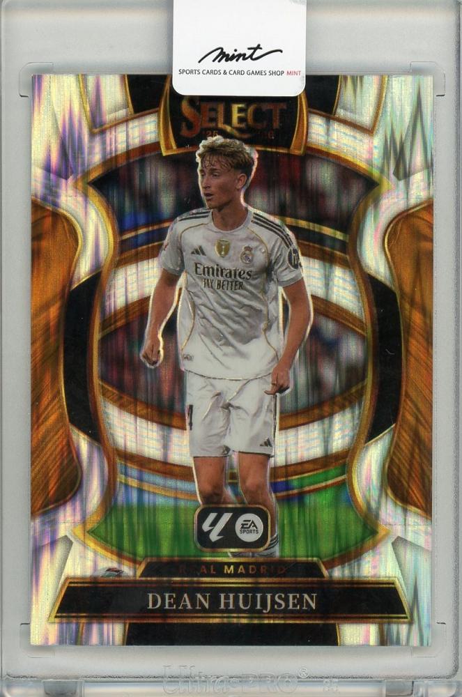 2025-26 PANINI SELECT LA LIGA trading card Dean Huisen #10 Real Madrid FC in like new condition
