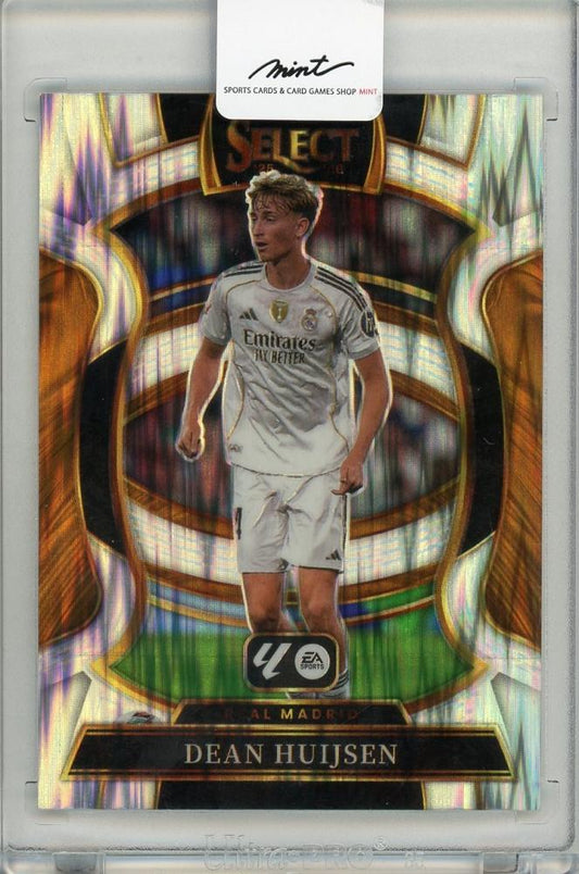 2025-26 PANINI SELECT LA LIGA trading card Dean Huisen #10 Real Madrid FC in like new condition