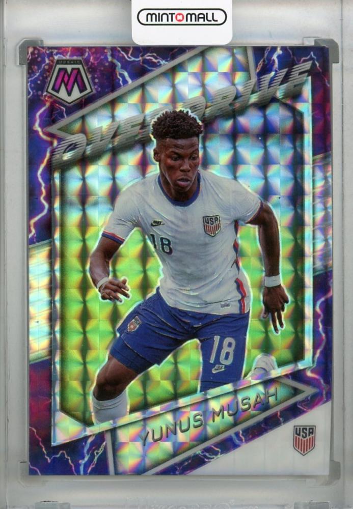 2021-22 Panini Mosaic FIFA Road to World Cup USA Yunus Musah Overdrive trading card