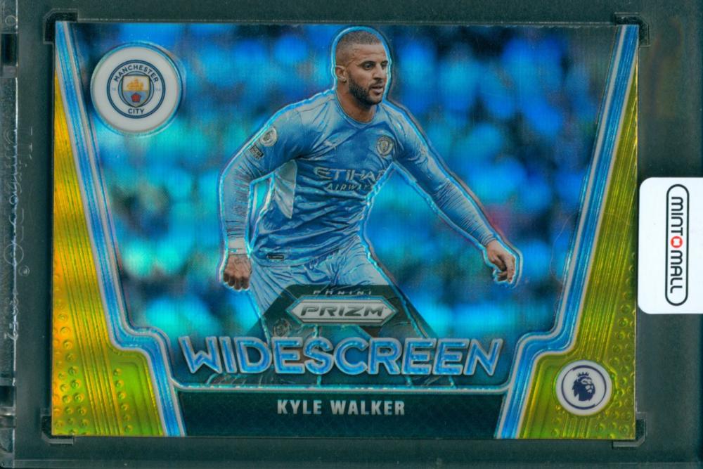 2021-22 PANINI Prizm Premier League Kyle Walker Widescreen Gold Prizm8/10 trading card of Manchester City