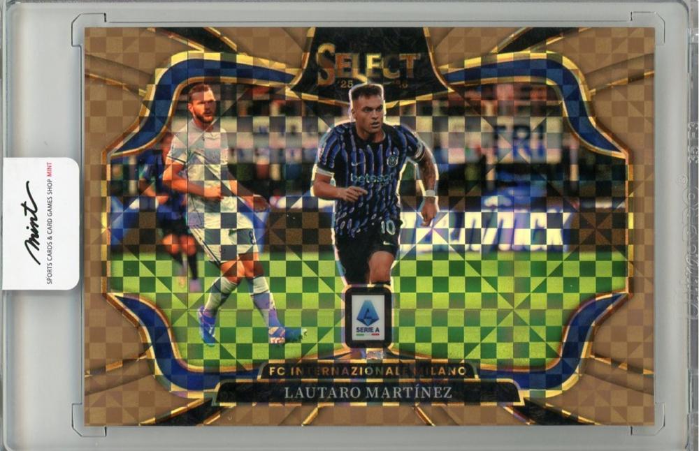 2025-26 SELECT SERIE A Lautaro Martinez trading card numbered 21105 of 99 featuring Internazionale Milano
