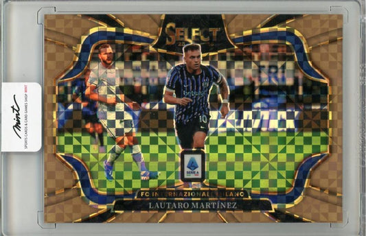 2025-26 SELECT SERIE A Lautaro Martinez trading card numbered 21105 of 99 featuring Internazionale Milano