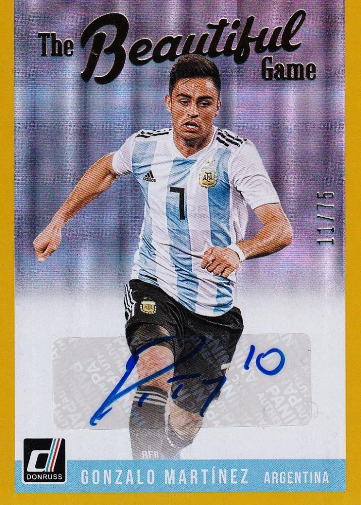2018-19 Donruss Argentina Parallels Gonzalo Martinez Gold autograph card numbered 11 of 75