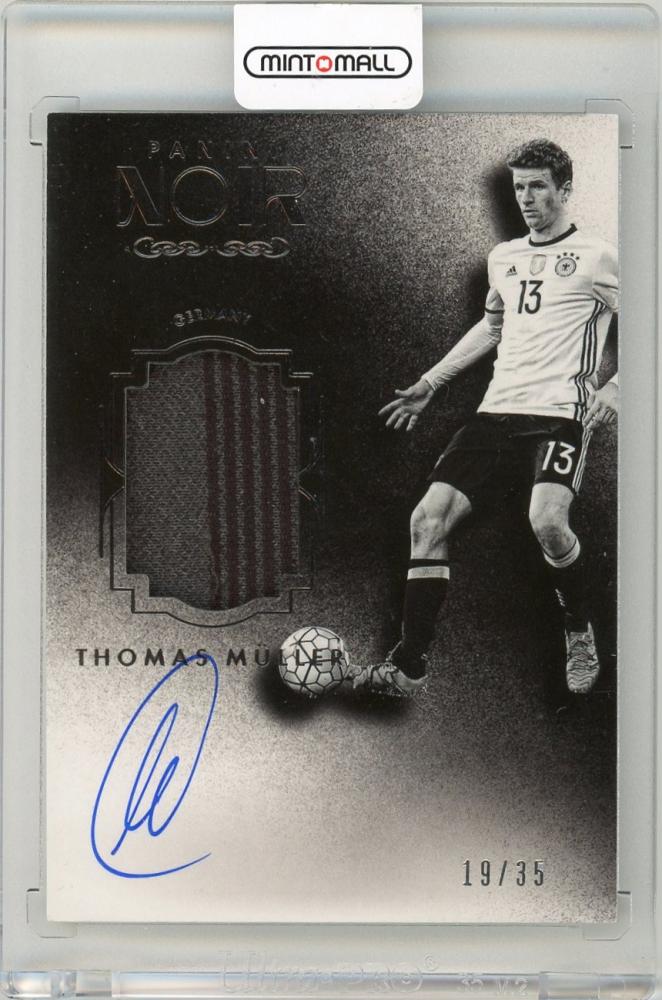 2016-17 Panini Noir Thomas Muller Black and White autographed memorabilia card number 19 out of 35