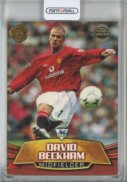 2001-02 Topps Premier Gold trading card of David Beckham in Manchester United uniform