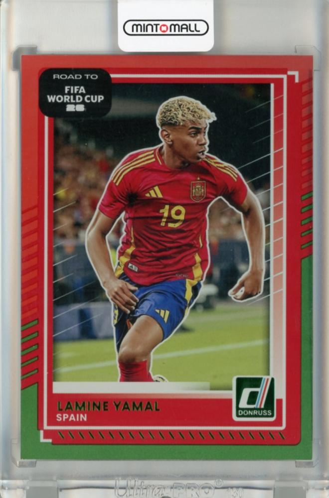 2025-26 Panini Donruss Road to FIFA World Cup Lamine Yamal Red and Green #10 trading card with visible defect