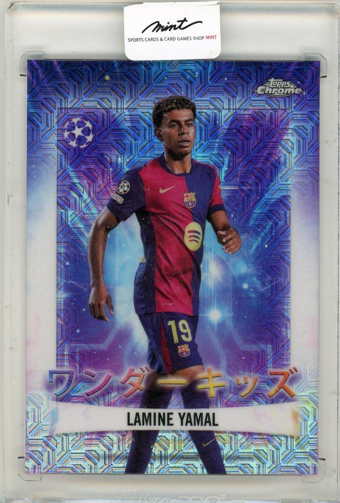 2025 TOPPS UEFA Japan Edition trading card featuring football player Lamine Yamal in unused condition