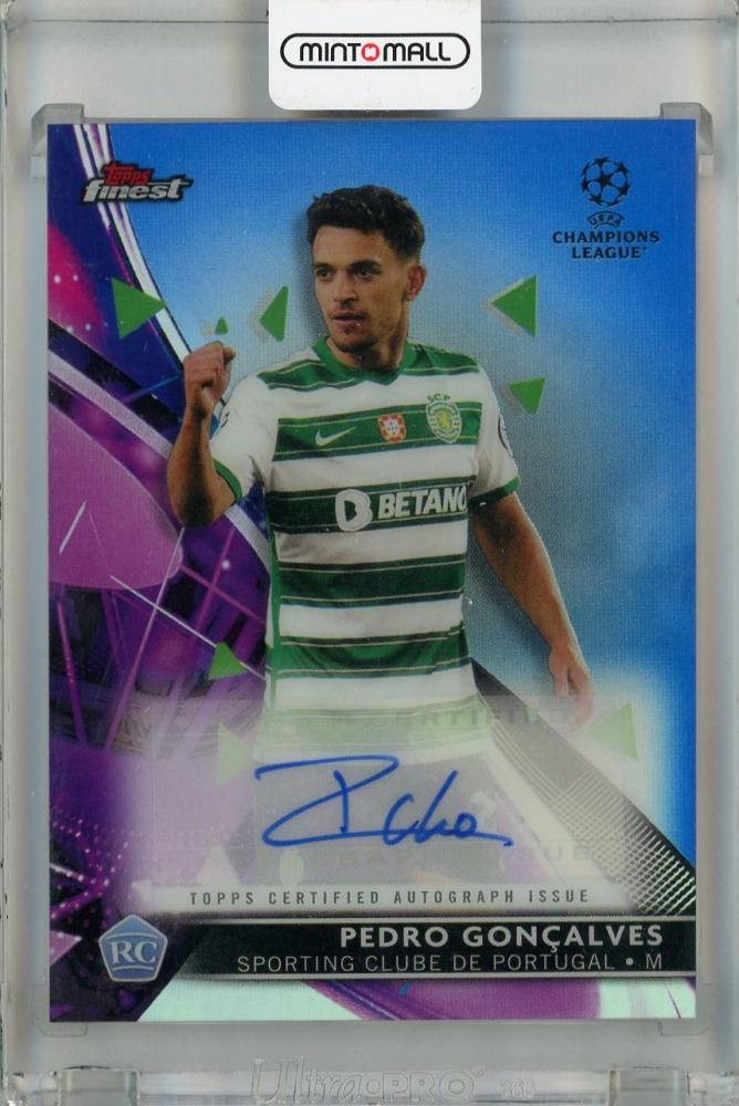 2021-22 Topps Finest UEFA Champions League Pedro Goncalves base autograph card serial number 040 of 150