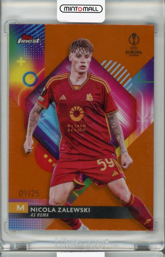 2023-24 Finest UEFA Club Competitions trading card featuring Nicola Zalewski wearing AS ROMA kit