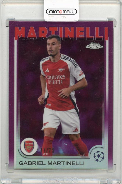 2024-25 Topps Chrome UEFA Club Competitions Gabriel Martinelli Magenta Refractors card #511/75 showing Arsenal player