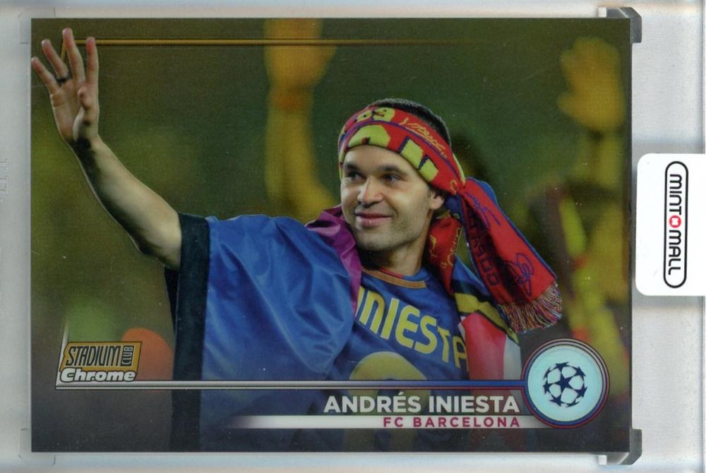 2022-23 Stadium Club Chrome Andres Iniesta Gold Refractors card serial #8442/50 with visible damage FC Barcelona