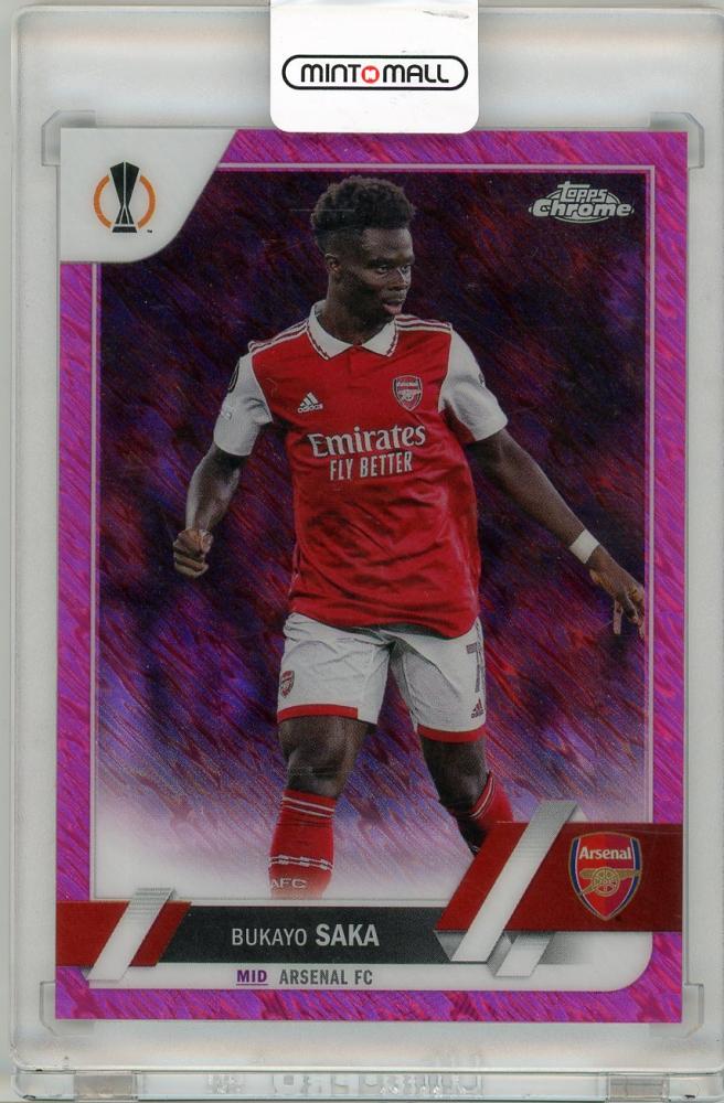2022-23 Topps Chrome UEFA Bukayo Saka Pink trading card numbered 181 of 250