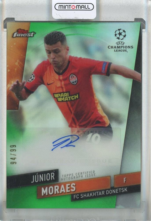 2020 Topps Finest UEFA Champions League Junior Moraes Autographs Green Refractors card #FAJM94/99 from FC Shakhtar Donetsk