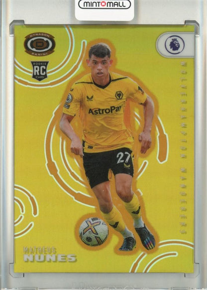 2022-23 Panini Chronicles Dynagon Premier League Soccer Matheus Nunes RC Gold Parallels card #289