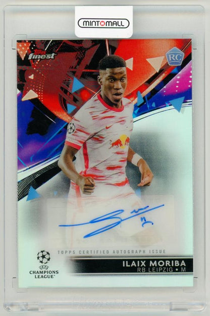 2021-22 Topps Finest UEFA Champions League Ilaix Moriba Autographs card from RB Leipzig with player signature
