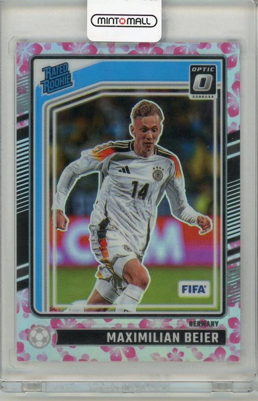 2024-25 PANINI DONRUSS Maximilian Beier #176 PRIZM collectible trading card from Germany in new condition