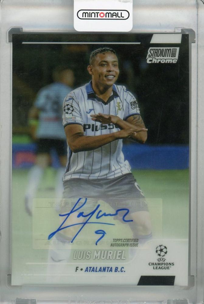 2021-22 Topps Stadium Club Chrome UEFA Champions League Atalanta B.C. Luis Muriel Chrome Autograph card