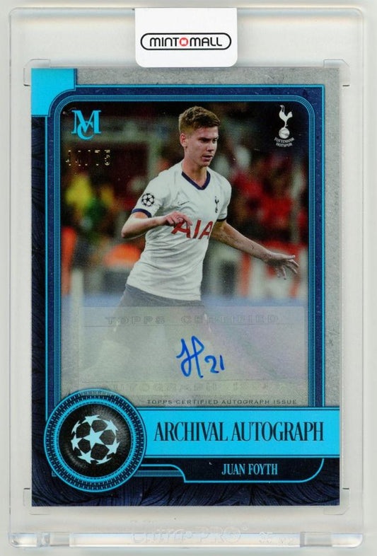 2019-20 TOPPS Museum Collection UEFA Champions League Juan Foyth Autograph Sapphire Parallel card 44 of 75