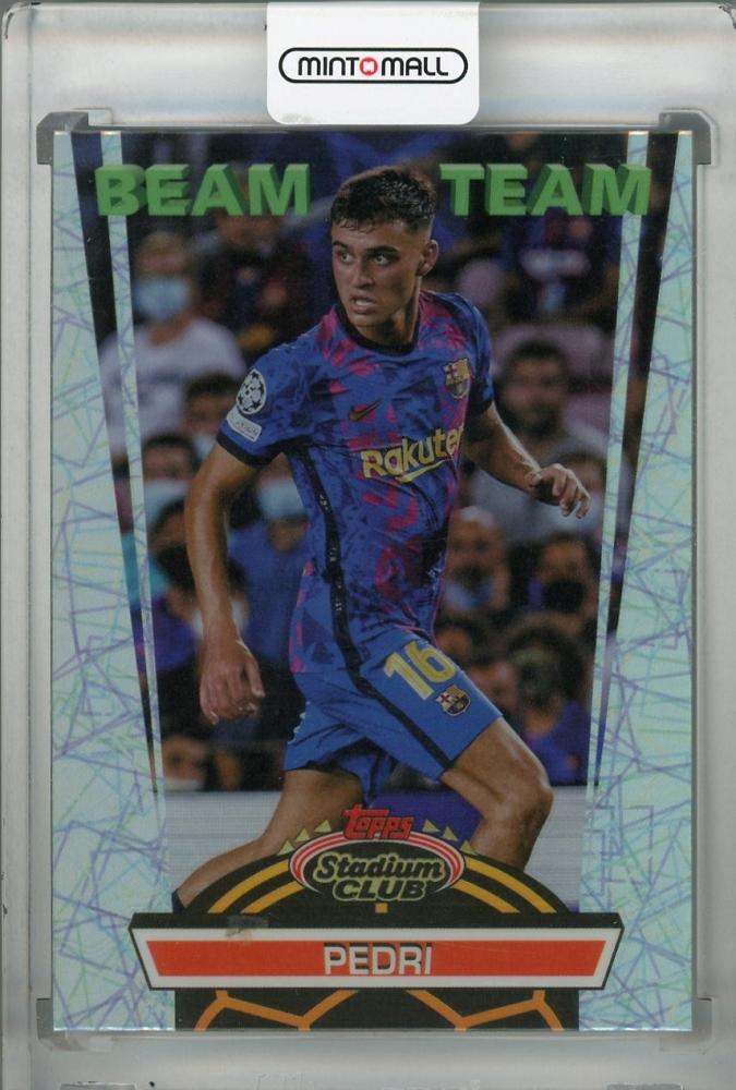 2021-22 Topps Stadium Club Chrome UEFA Champions League FC Barcelona Pedri 1992 Beam Team trading card with minor stain on back