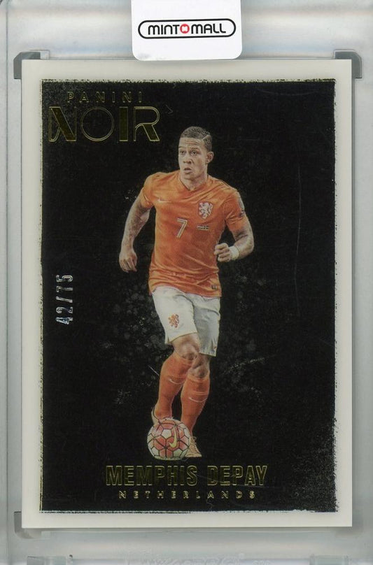 2016-17 Panini Noir trading card of Memphis Depay from Netherlands team, serial number 42 out of 75