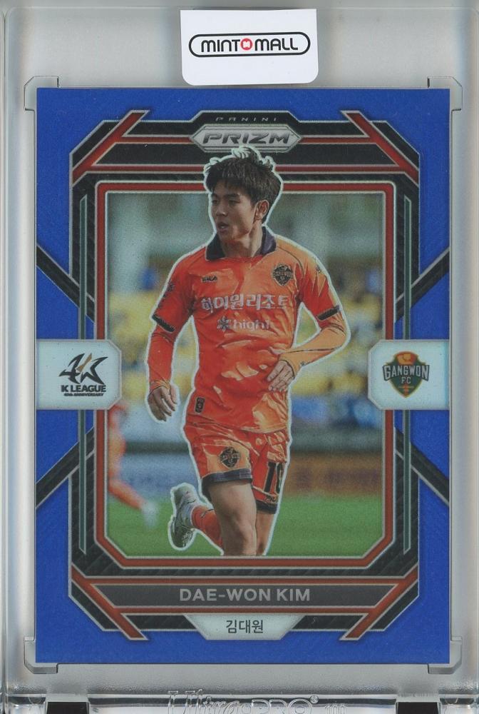 2023 Panini Prizm K.League Soccer card featuring Dae-Won Kim Blue Parallel #45 numbered 85 out of 99